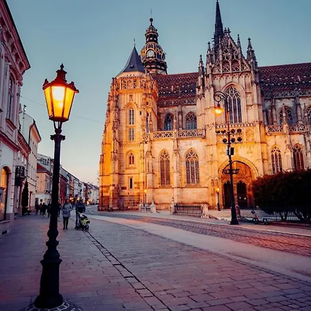 Smart Lux 7 Bajzova - Centrum, Ac 2x Koszyce