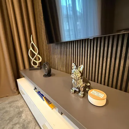 Smart Lux 7 Bajzova - Centrum, Ac 2x Apartmán Košice
